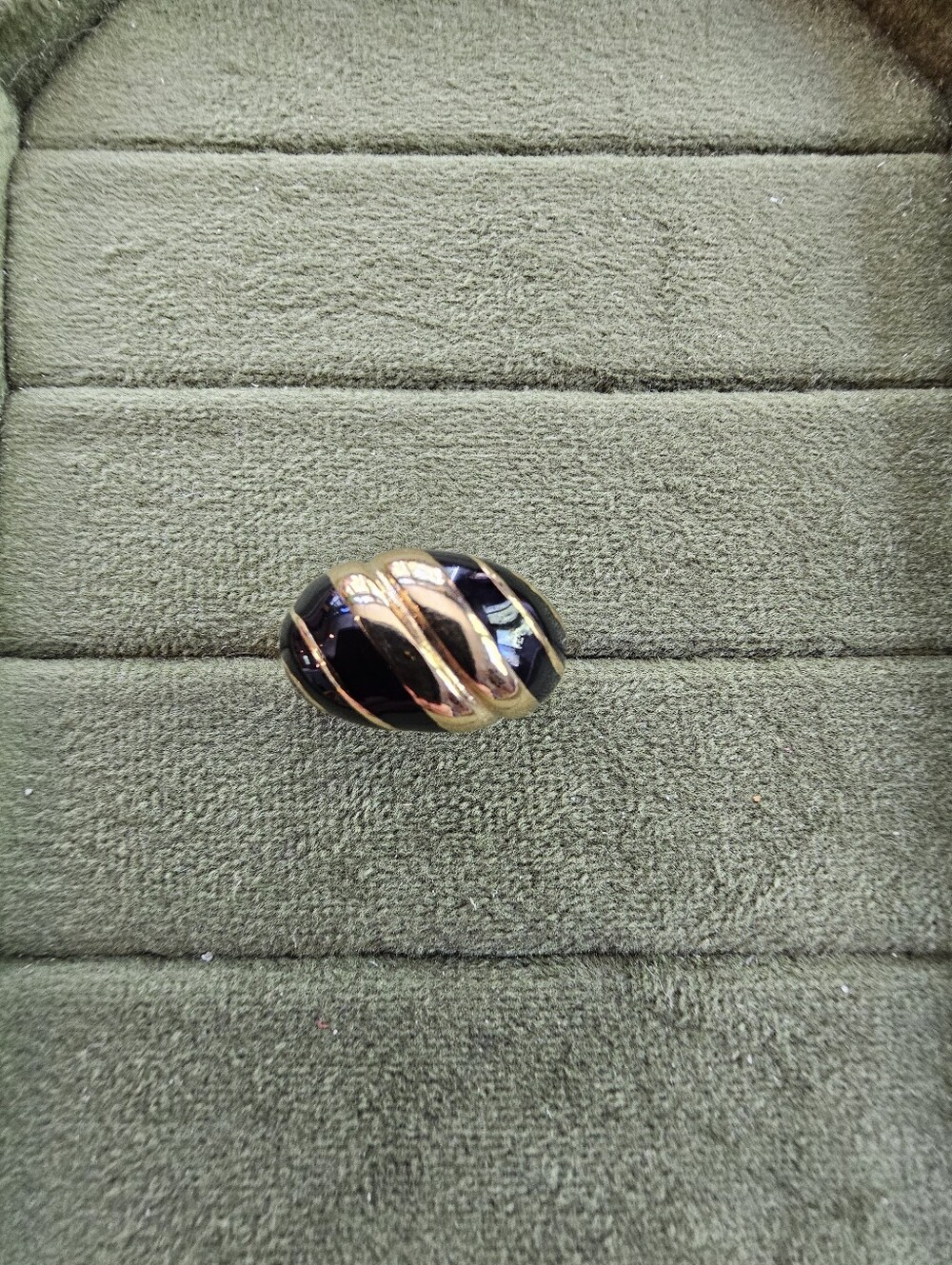 Vintage Avon Ring Size 6